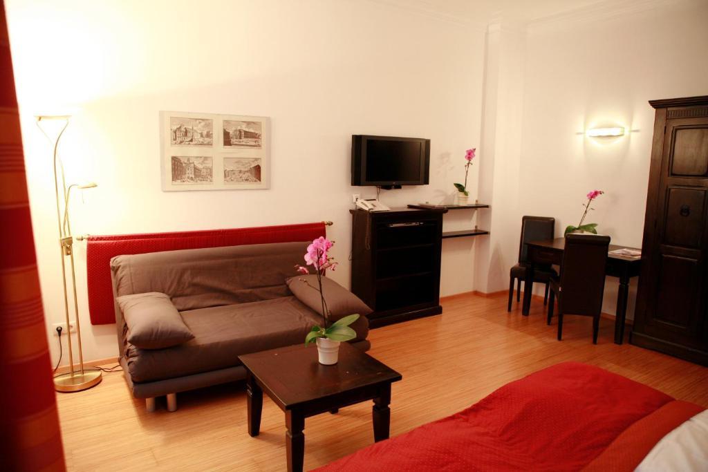 La Scala Apartments Виена Екстериор снимка